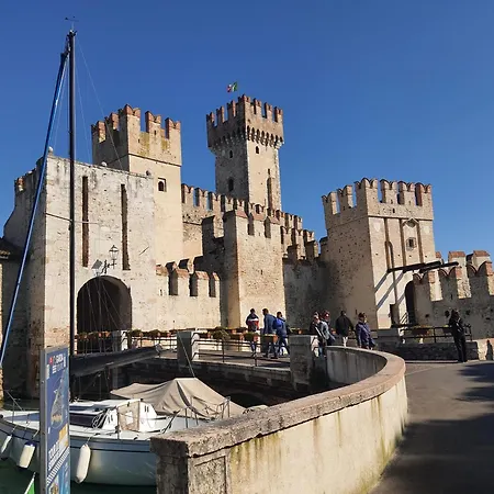 Casa Teodora 西尔米奥奈